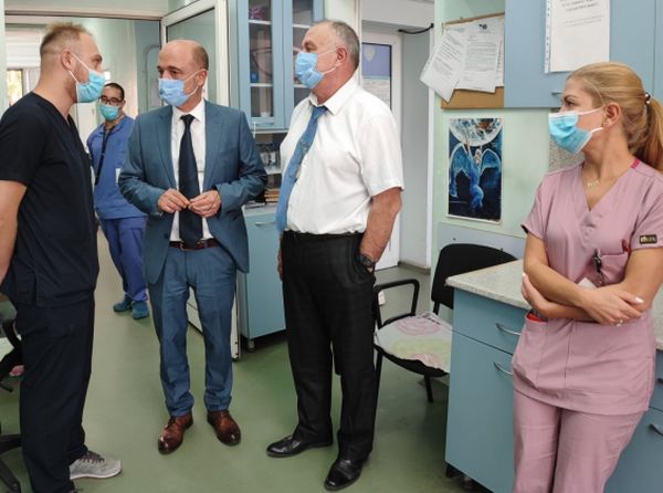 Д-р Меджидиев: Сериозно е изоставането на проекта за спешната помощ