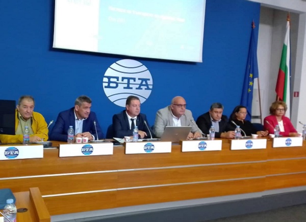 Д-р Маджаров: В България изписването на рецепти трябва да е хибридно, както е в целия ЕС (Обновена)