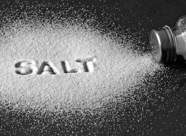СЗО: Близо 3 млн. смъртни случая в света годишно са свързани със солта в храната