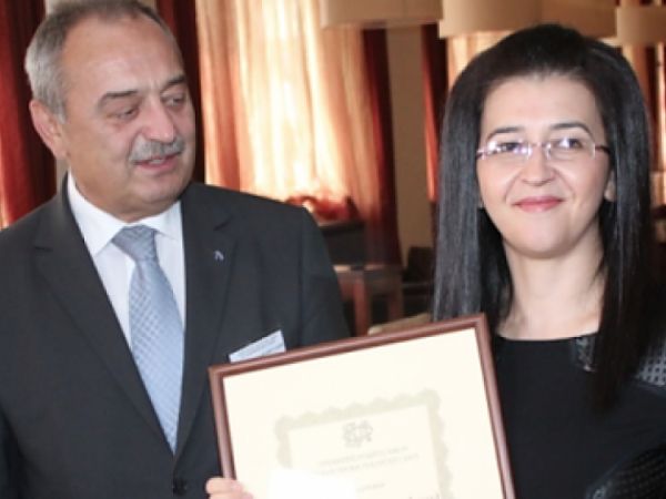 20 години „Лекар на годината“ – за 2015 г. отличието принадлежи на д-р Филиз Абидин-Ахмед