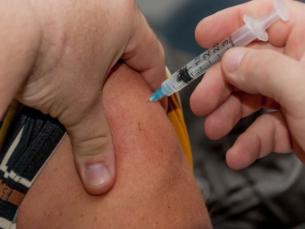 СРЗИ отвори втори кабинет за имунизации срещу COVID