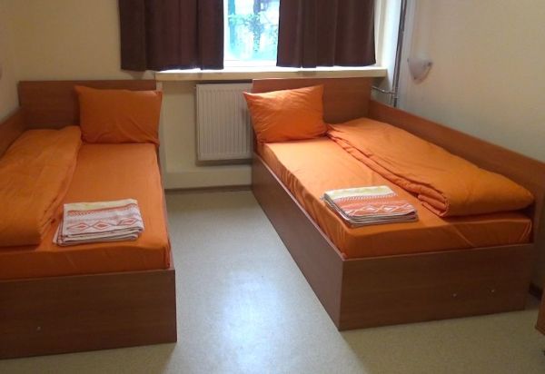 Откриха реновираното 14-етажно студентско общежитие на МУ-Пловдив 