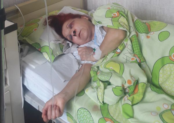 Пребитата в „Пирогов“ медсестра вече е оперирана