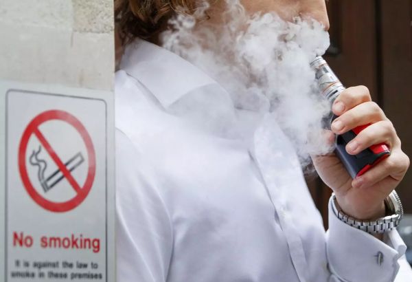 Правителството на Великобритания: Електронните цигари трябва да се изписват от лекари