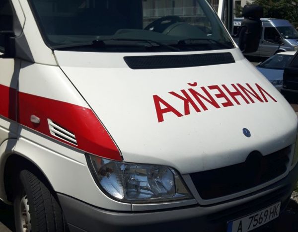 УМБАЛ Бургас получи като дарение линейка и 80 болнични легла